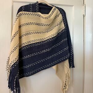 Fadivo New York Navy & Cream Knit Fringe Poncho Wrap Shawl One Size